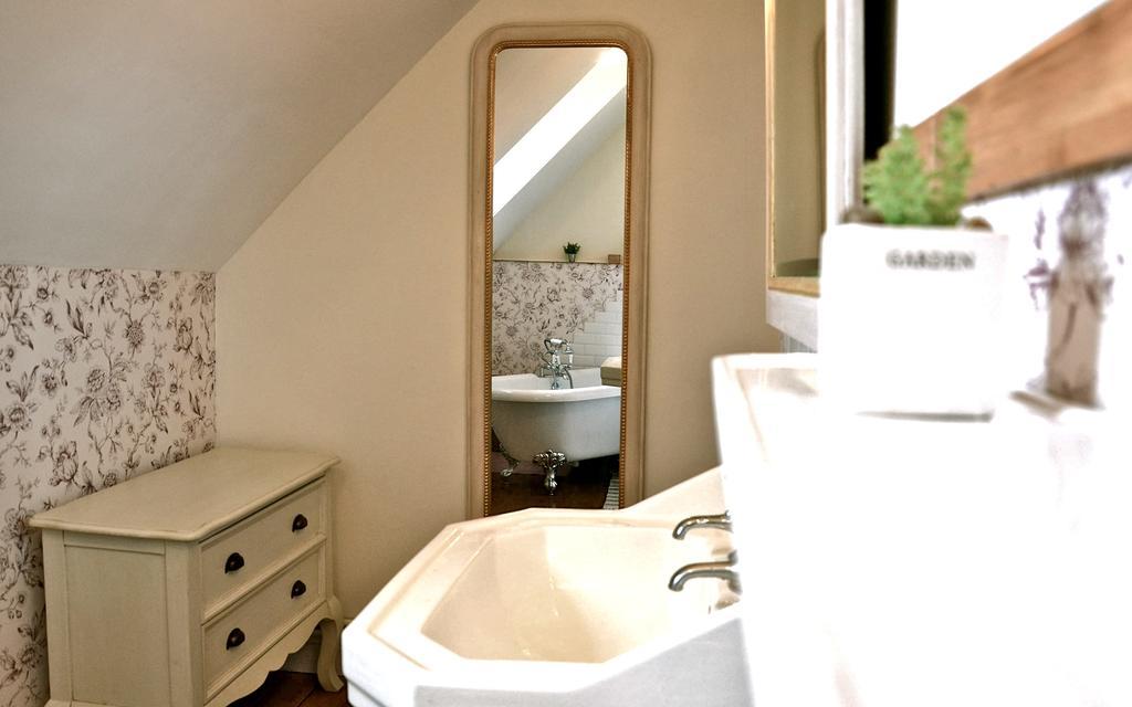 La Passerelle Des Corton B&B Aloxe-Corton Стая снимка